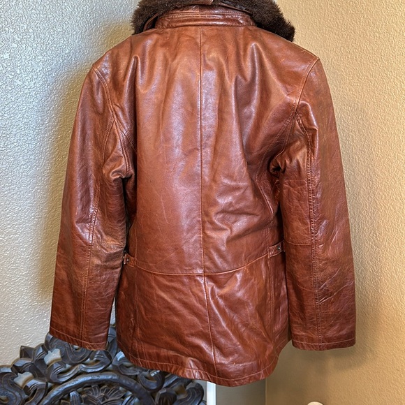Size M brown camel cognac vegan leather bomber jacket removable faux fur collar - Picture 6 of 6